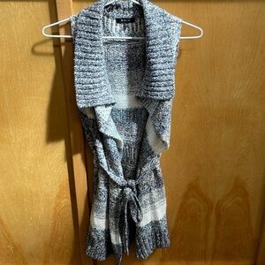 RW&CO|Sleeveless|Belted|Knit| Cardigan| Sweater Vest|Textured|Cowl Collar|Size S